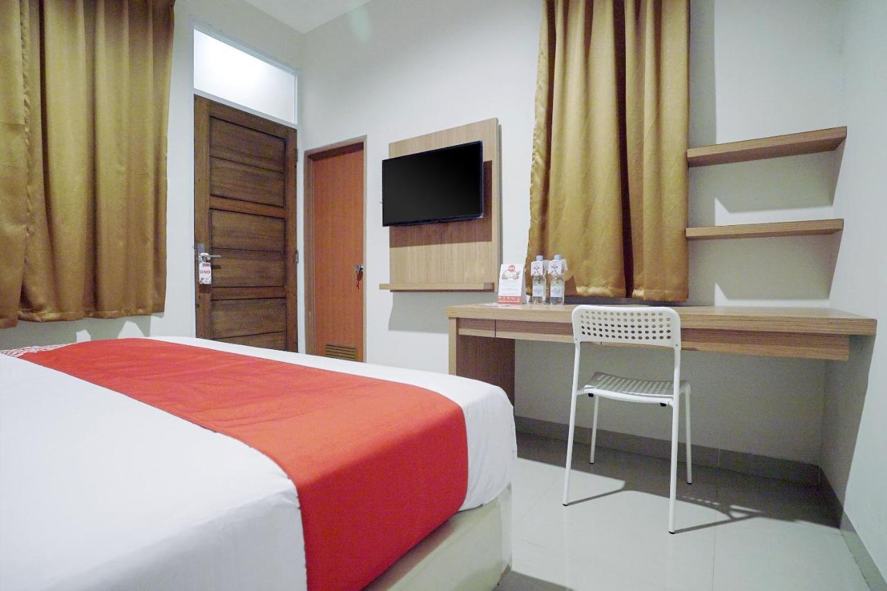 Oyo 415 The Kartini 8 Residence Jakarta Ngoại thất bức ảnh