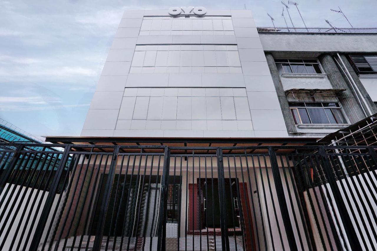 Oyo 415 The Kartini 8 Residence Jakarta Ngoại thất bức ảnh