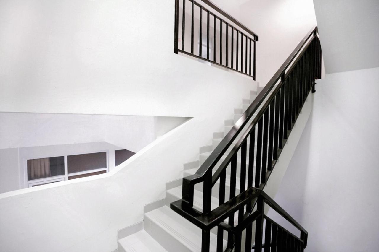 Oyo 415 The Kartini 8 Residence Jakarta Ngoại thất bức ảnh