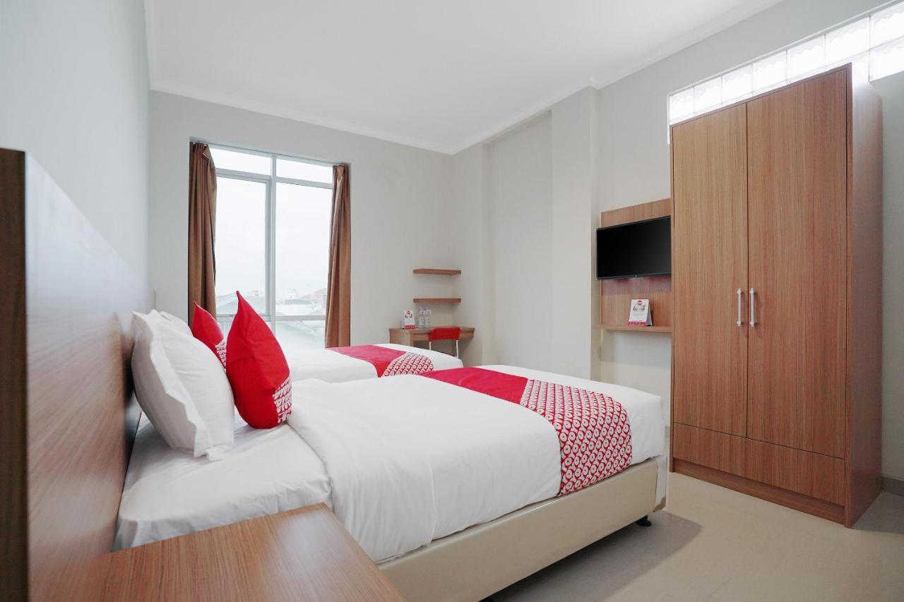 Oyo 415 The Kartini 8 Residence Jakarta Ngoại thất bức ảnh