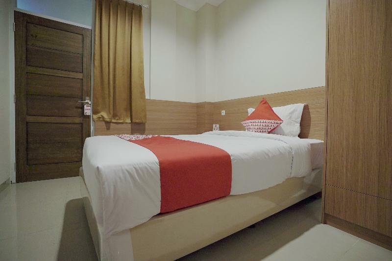 Oyo 415 The Kartini 8 Residence Jakarta Ngoại thất bức ảnh