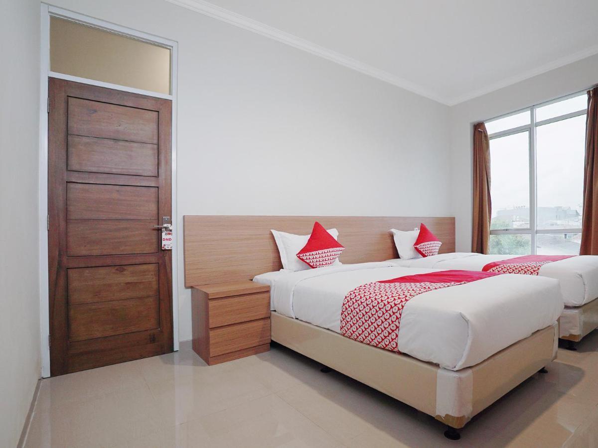 Oyo 415 The Kartini 8 Residence Jakarta Ngoại thất bức ảnh