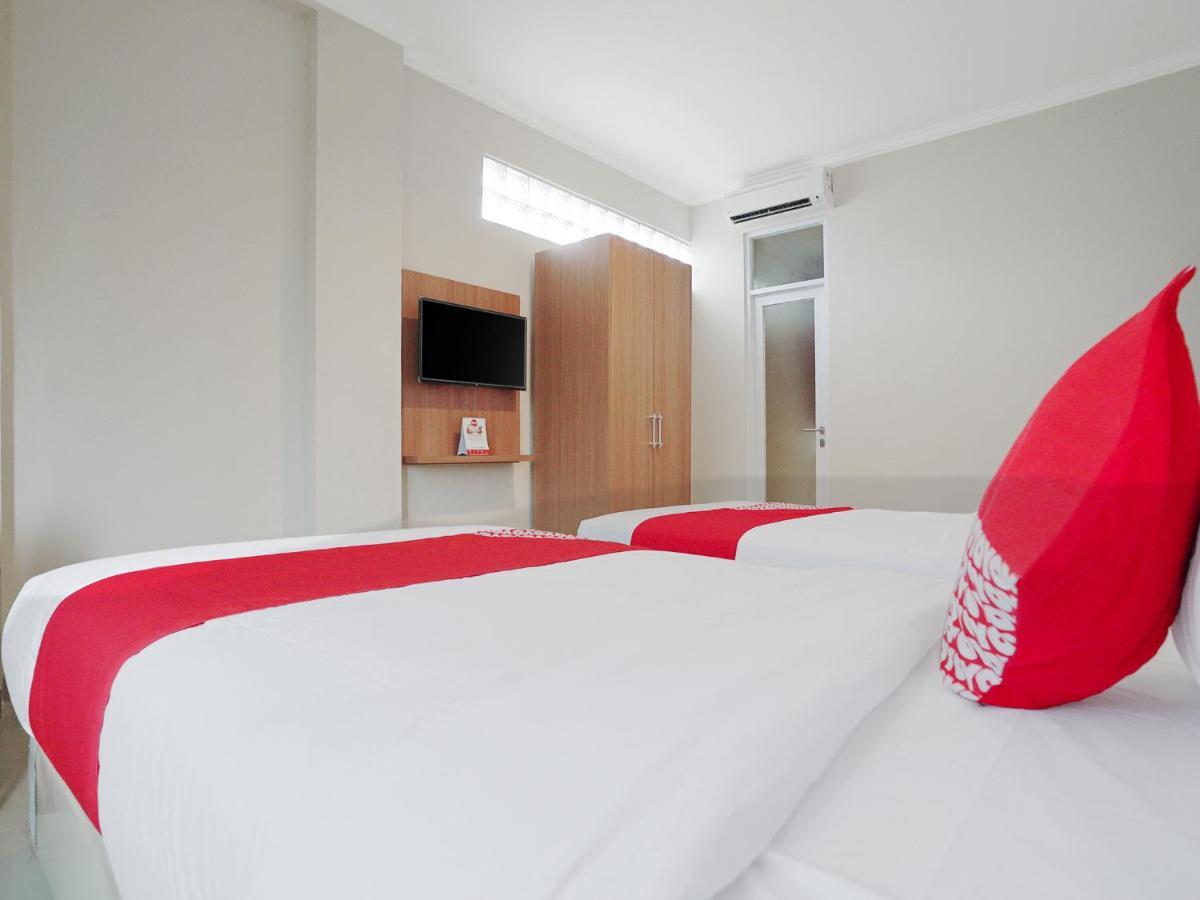 Oyo 415 The Kartini 8 Residence Jakarta Ngoại thất bức ảnh