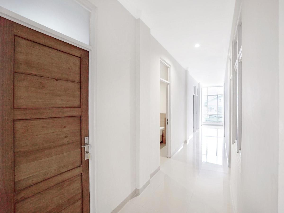 Oyo 415 The Kartini 8 Residence Jakarta Ngoại thất bức ảnh