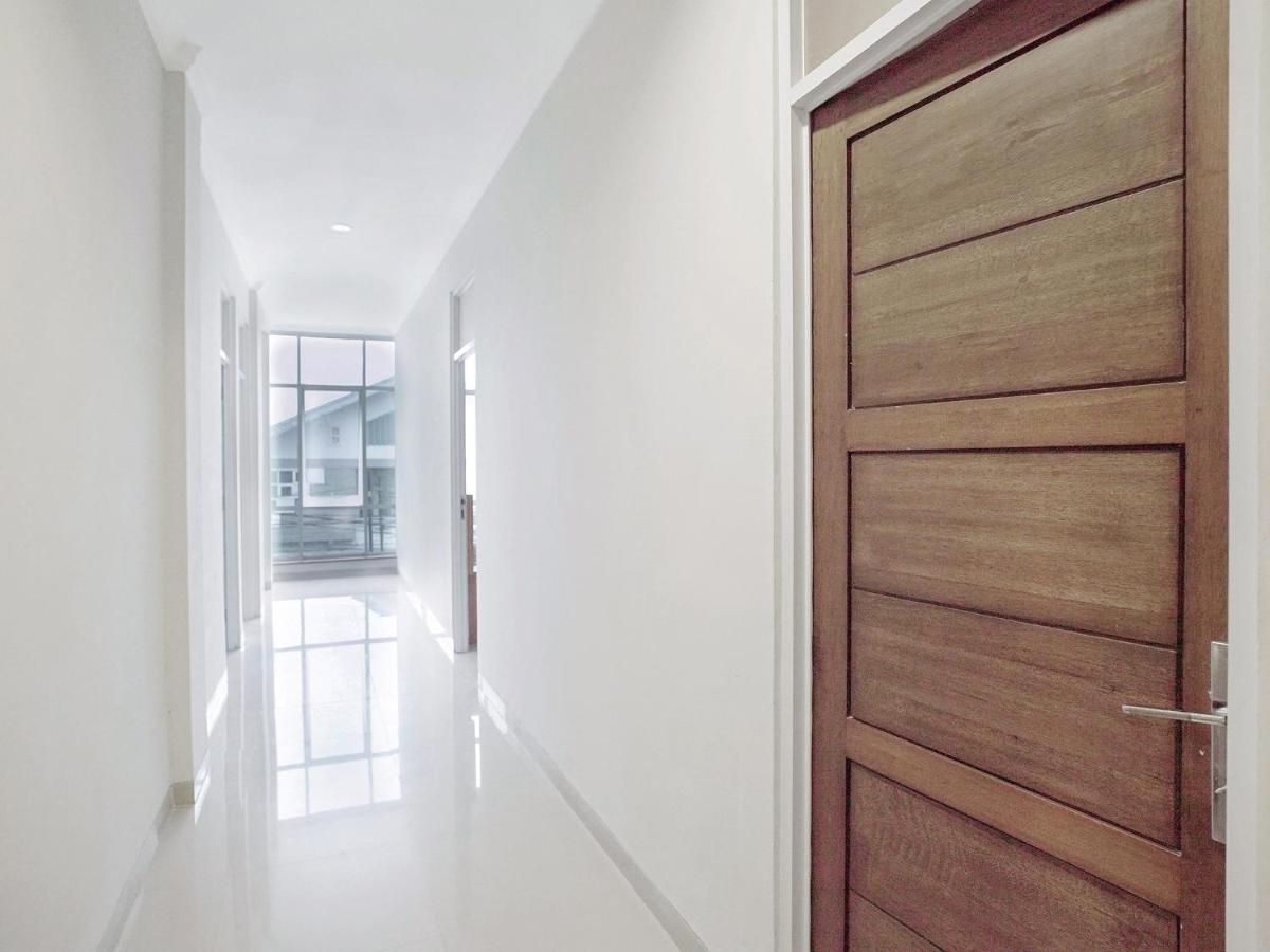 Oyo 415 The Kartini 8 Residence Jakarta Ngoại thất bức ảnh